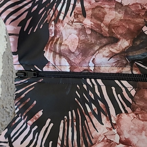 Jules & Nolan Size L High Necked Floral Printed Zip Up Sports Bra - Picture 4 of 7